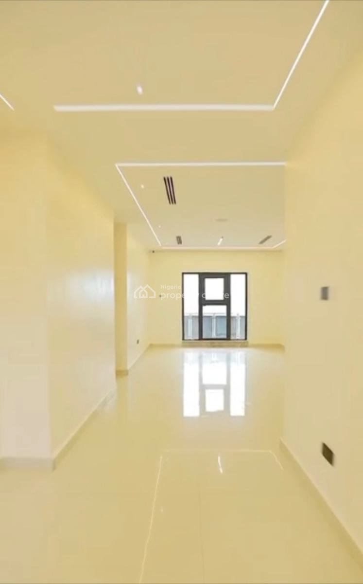 Luxury 3bedroom En-suite Flat +fitted Kitchen, Jahi, Abuja, Block of Flats for Sale