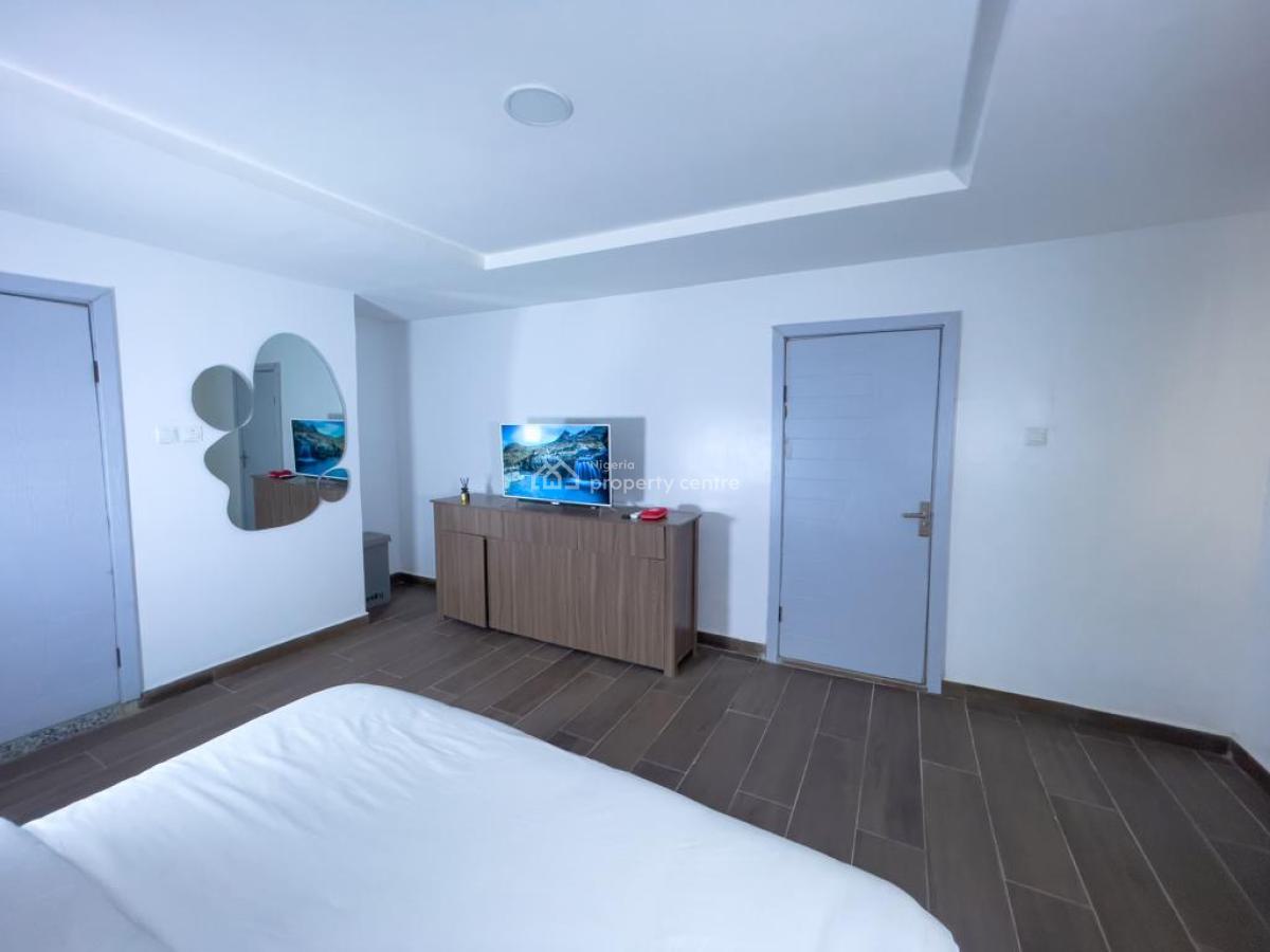 4 Units of Cozy One Bedroom Apartments with Swimming Pool and Mini Gym, Oko Awo Street,off Adetokunbo Ademola,adjacent to Eko Hotel and Suites, Victoria Island (vi), Lagos, Mini Flat (room and Parlour) Short Let