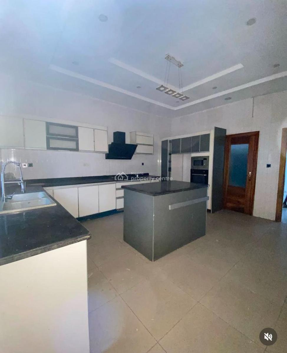 Beautiful Room in a Shared Apartment, Osapa, Lekki, Lagos, Flat / Apartment for Rent