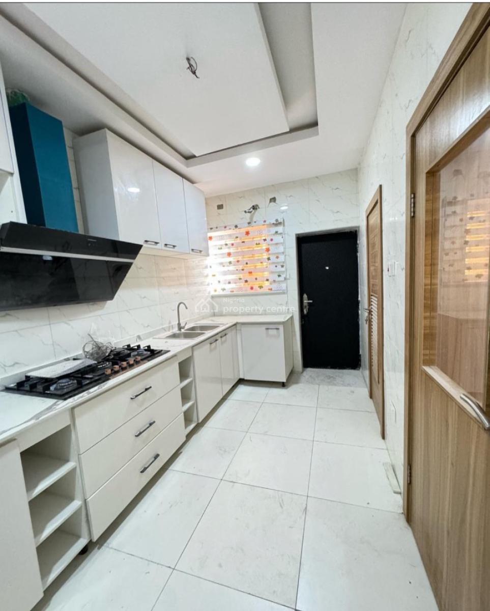 Homely Built 3 Bedroom Apartment, Gbagada, Lagos, Block of Flats for Sale