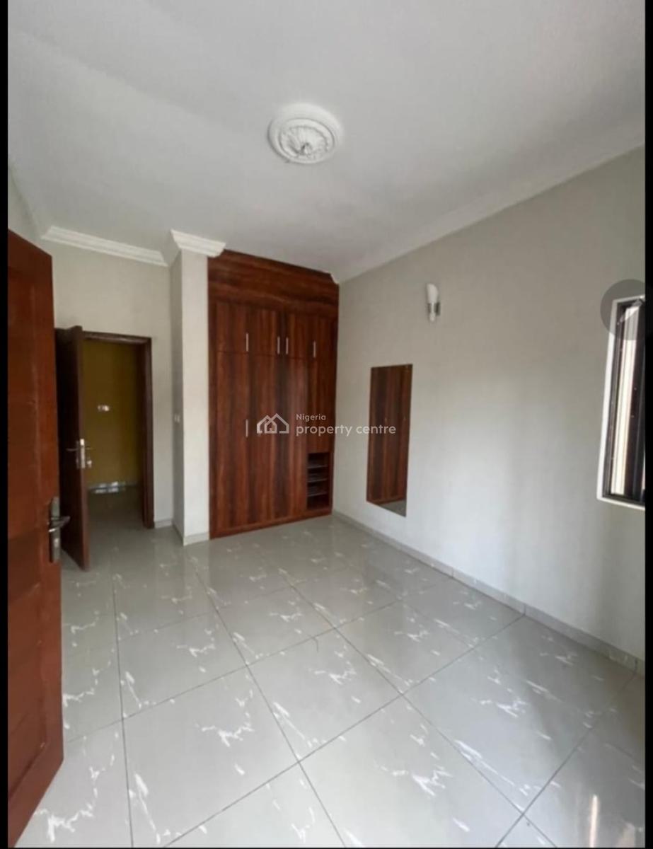 Newly Built 3bedroom Apartment (ground Floor), Off Admiralty Way, Lekki Phase 1, Lekki, Lagos, Flat / Apartment for Rent
