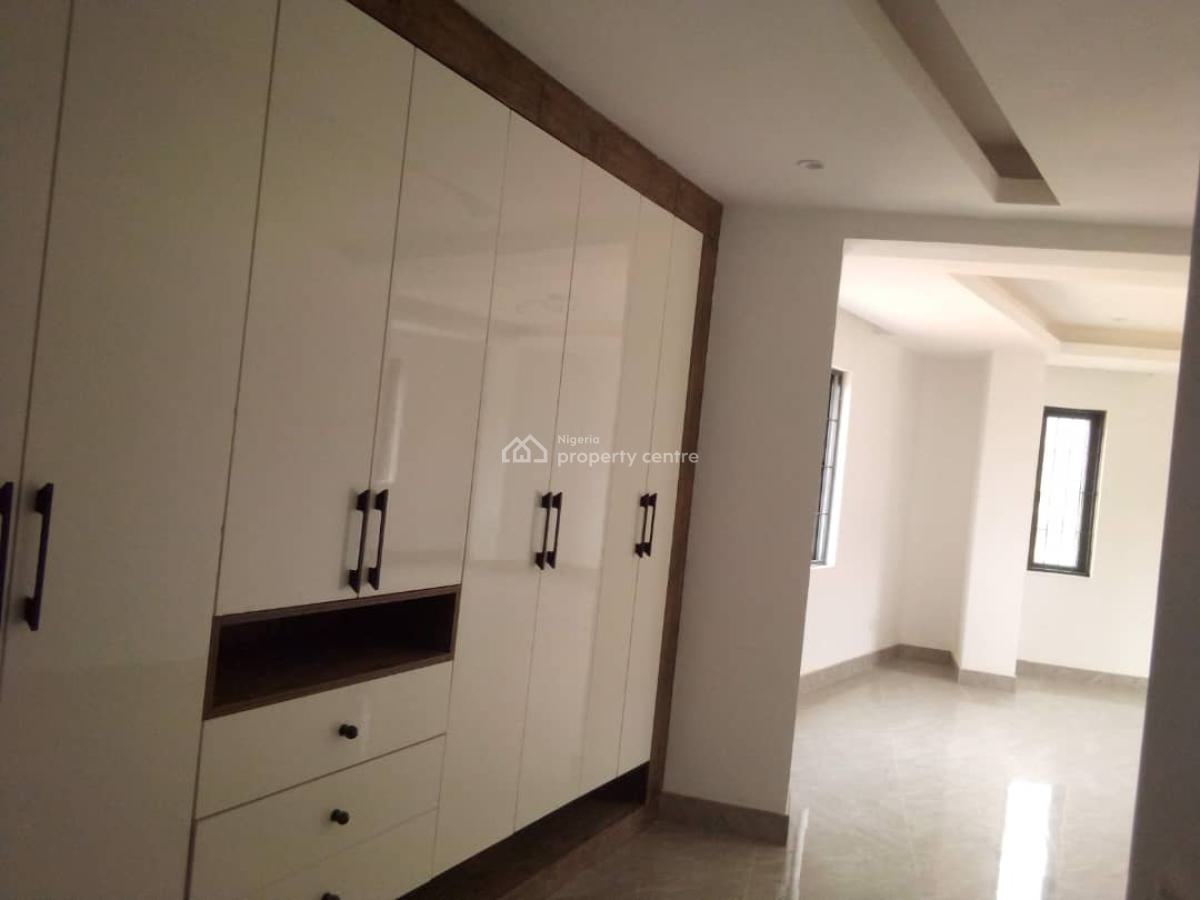 Luxury 3bedroom Flat (upstairs), News Engineering Area, Dawaki, Gwarinpa, Abuja, Flat / Apartment for Rent