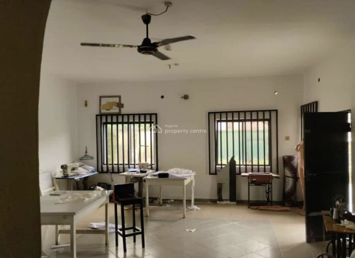 a Commercial Building, Oron Road By Timber, Uyo, Akwa Ibom, House for Sale