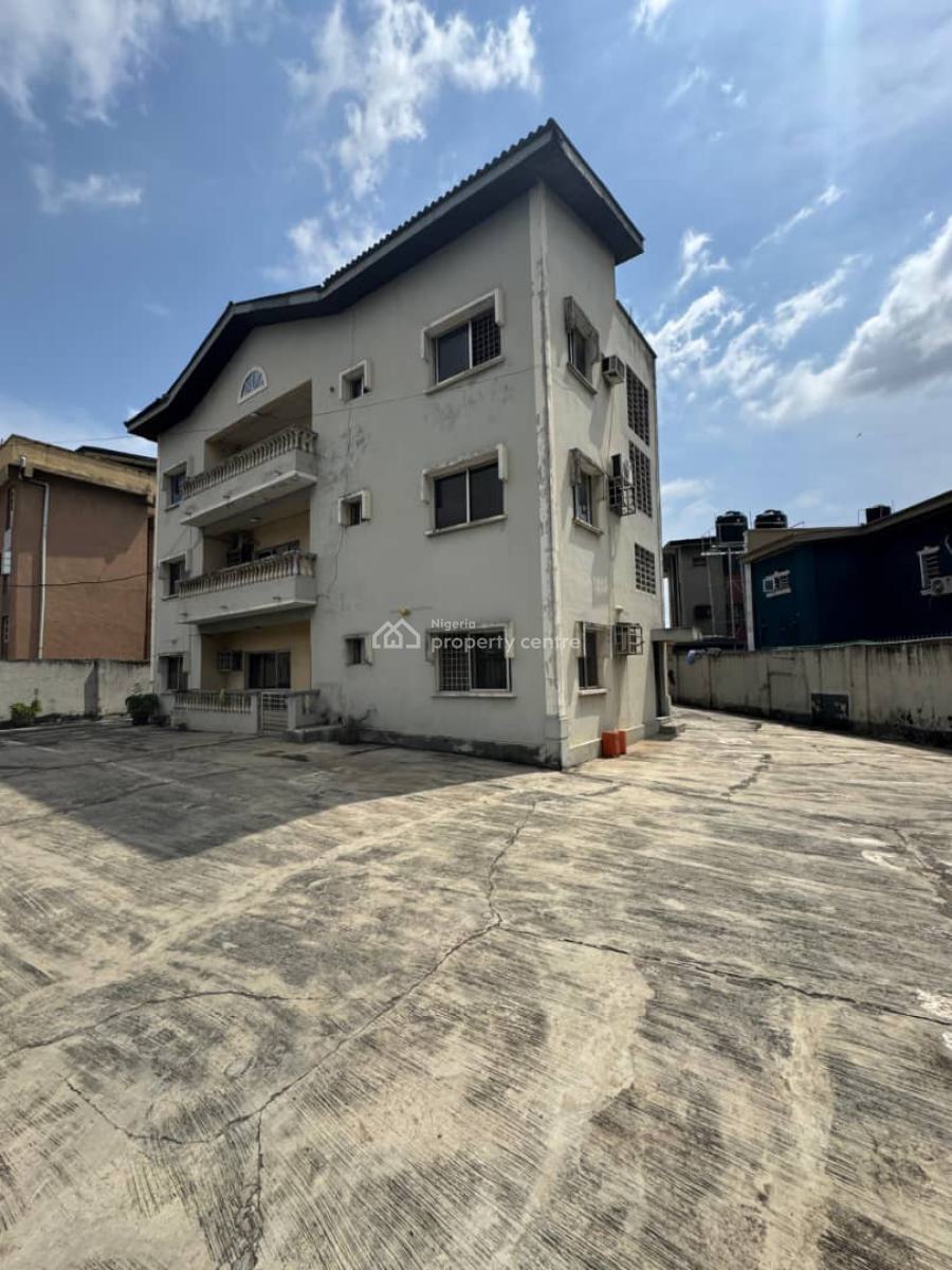 6 Units of Spacious 3 Bedroom Apartment, Surulere, Lagos, Block of Flats for Sale