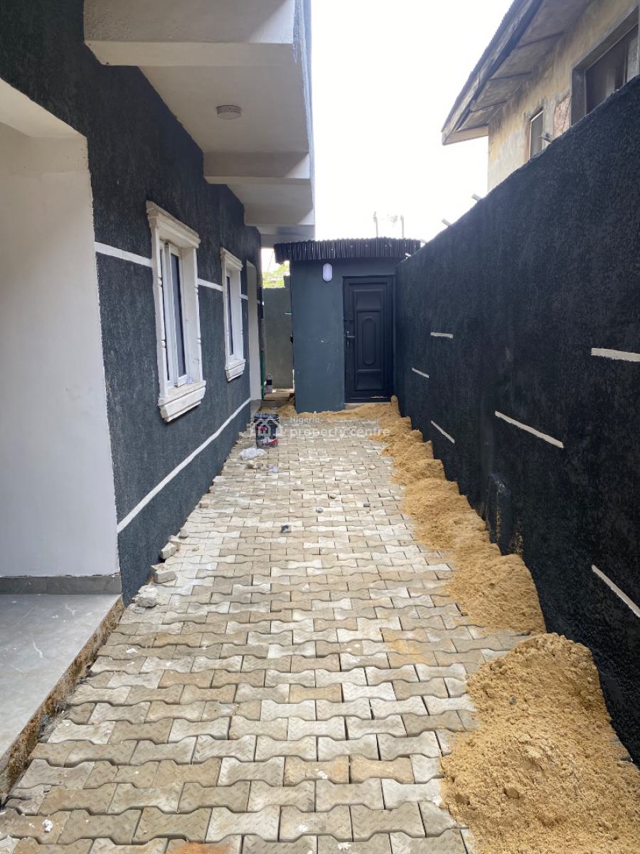 One Bedroom Flat, 6 Sadiku Street, Papa Ajao, Mushin, Lagos, Mini Flat (room and Parlour) for Rent