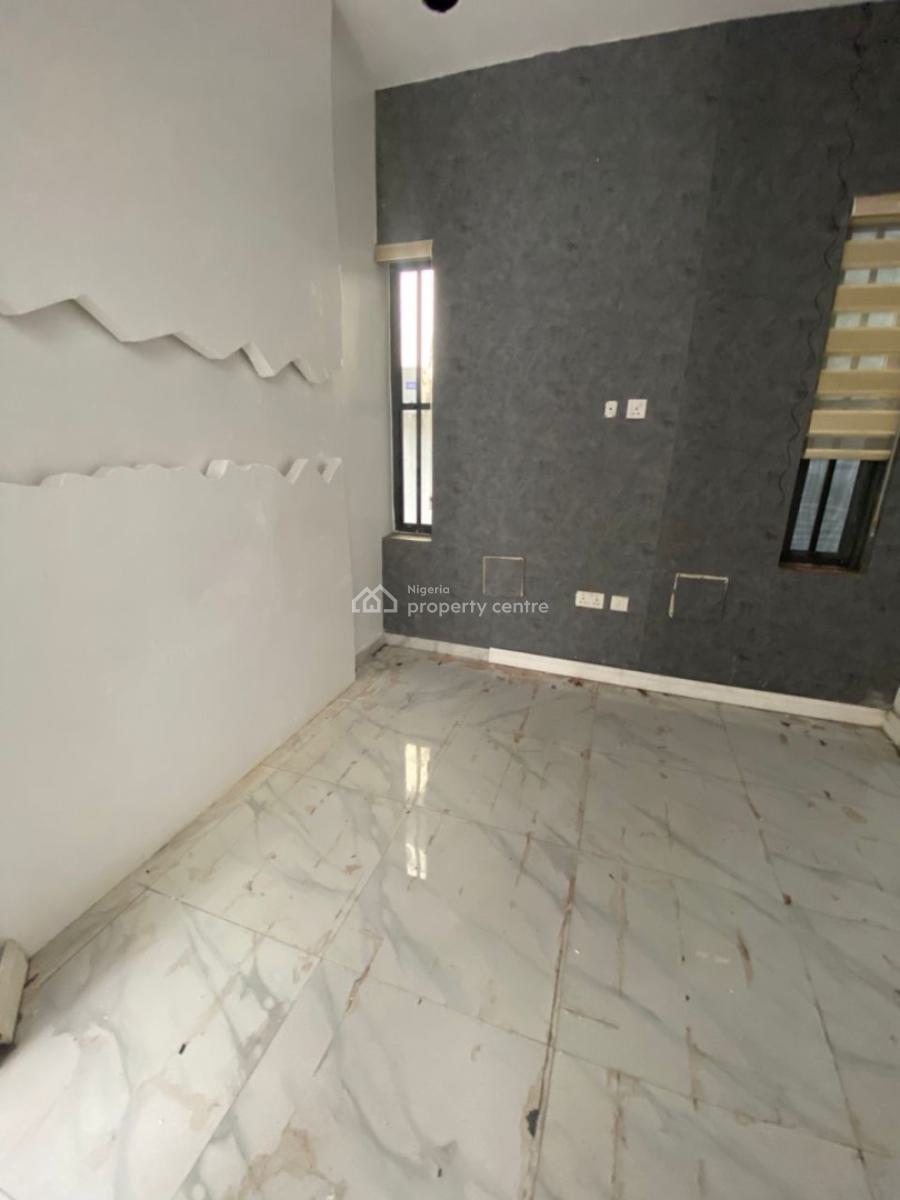 Standard and Well Maintained One Bed Room, 12 Off Adeola, Osapa, Lekki, Lagos, Mini Flat (room and Parlour) for Rent