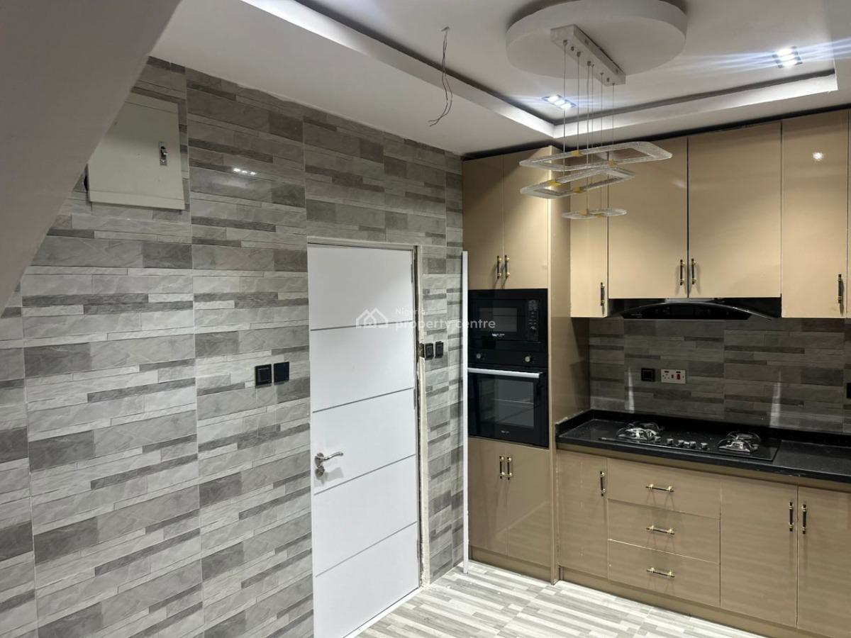 Executive 4bedroom Detached Duplex with a Room Bq, Ojodu Very Close to Frsc Ojodu Berger Lagos, Ikeja, Lagos, Detached Duplex for Sale