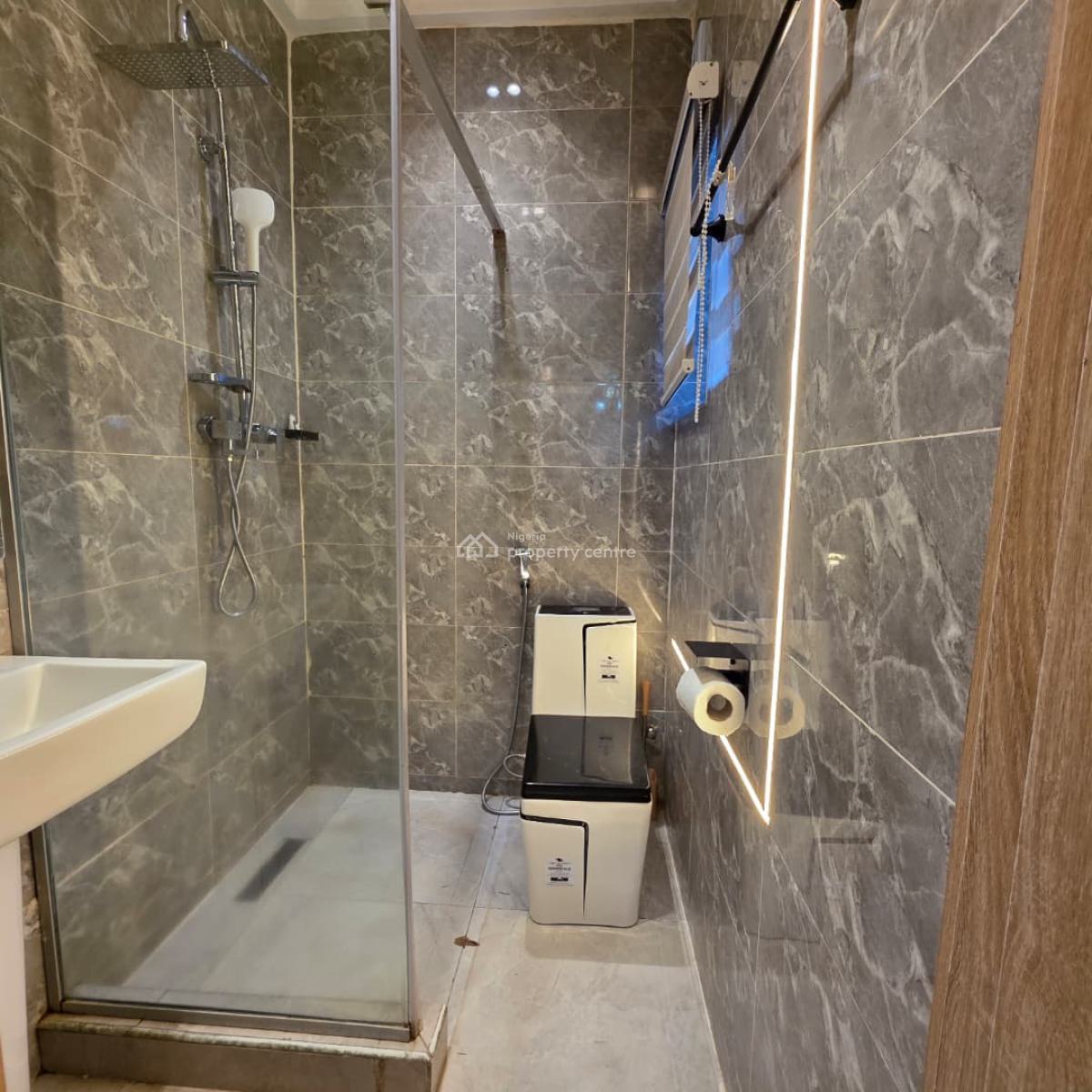 4 Units of Executive One Bedroom Apartments with Swimming Pool and Gym, Beside Aso Radio, Katampe Main, Katampe, Abuja, Flat / Apartment Short Let