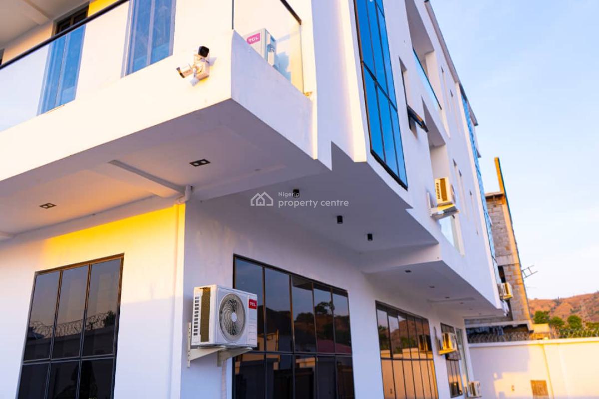 4 Units of Executive One Bedroom Apartments with Swimming Pool and Gym, Beside Aso Radio, Katampe Main, Katampe, Abuja, Flat / Apartment Short Let