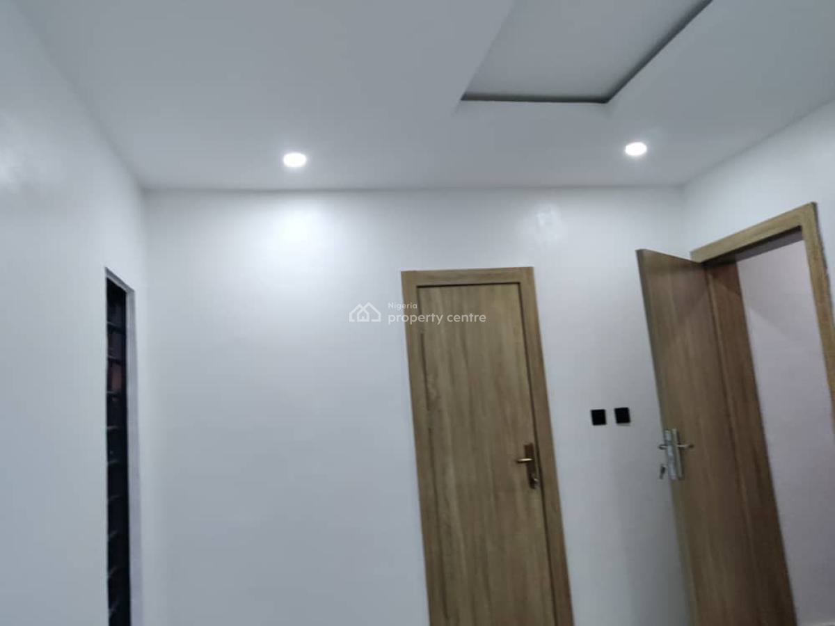 Lovely 2 Bedroom Flat Ensuit, By Spg Road, Igbo Efon, Lekki, Lagos, Flat / Apartment for Rent