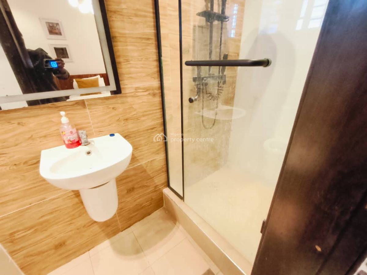 Exquisite 2bedroom Apartment, Lekki Phase 1, Lekki Phase 1, Lekki, Lagos, Flat / Apartment Short Let
