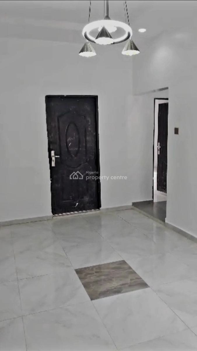 Renovated 2 Bedroom Flat Upstairs, Off Sobo Akowonjo Rd, Akowonjo, Alimosho, Lagos, Flat / Apartment for Rent