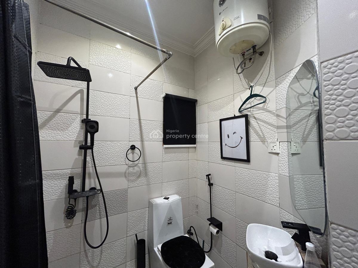 Luxury One Bedroom Apartment with Gym, Pool, Elevator and Rooftop Loun, Phase 1, Lekki, Lagos, Mini Flat (room and Parlour) Short Let