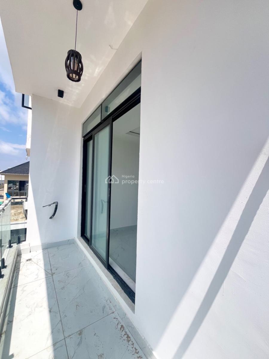 Beautiful 2 Bed Apartment with Gym, Lekki Phase 1, Lekki, Lagos, Flat / Apartment for Sale