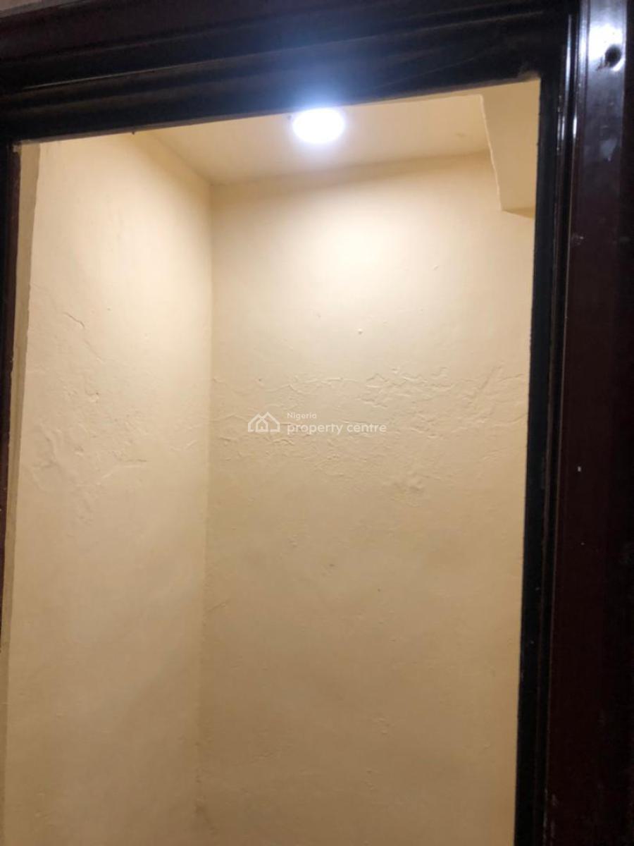 Well Maintained 3 Bedroom Flat, Inside an Estate on Badore Road Ajah, Badore, Ajah, Lagos, Flat / Apartment for Rent