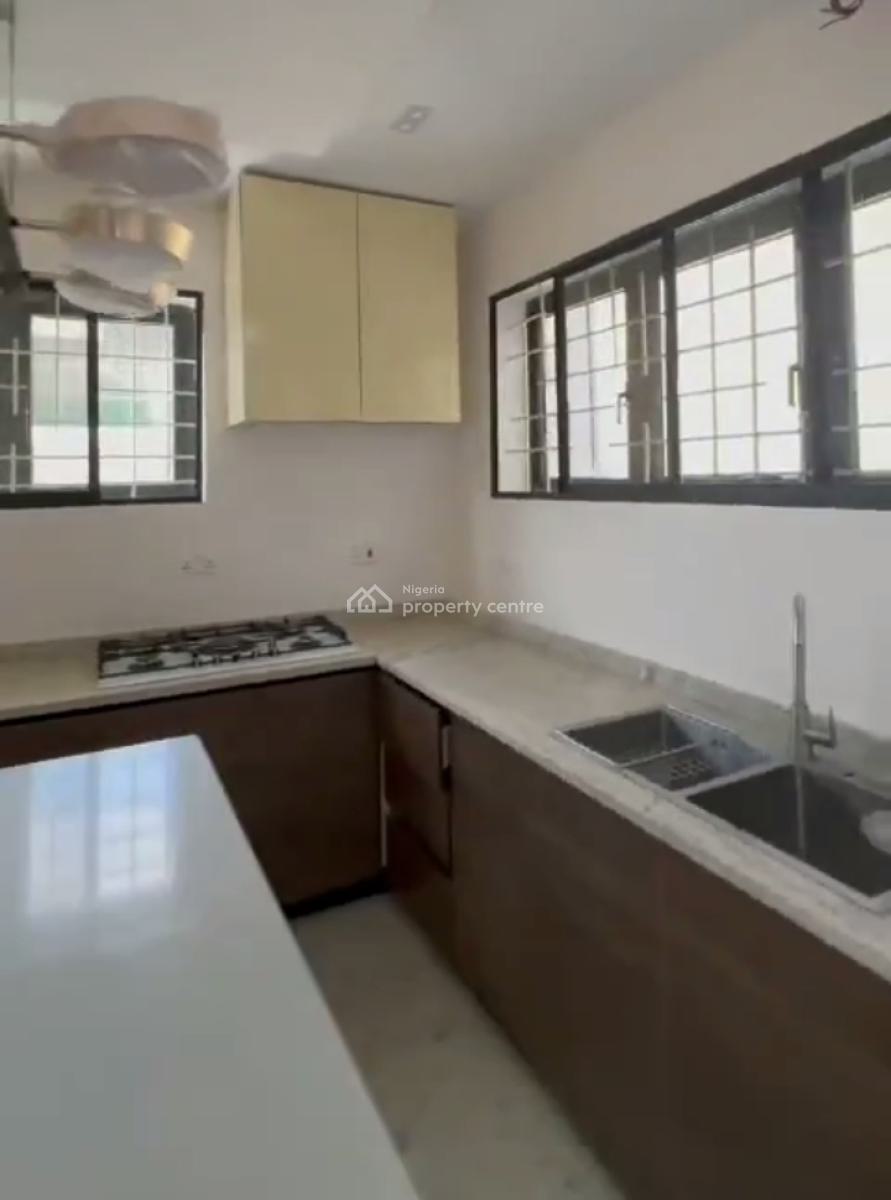 5-bedroom Duplex (corner Piece) with Bq, Guzape District, Abuja, Detached Duplex for Sale