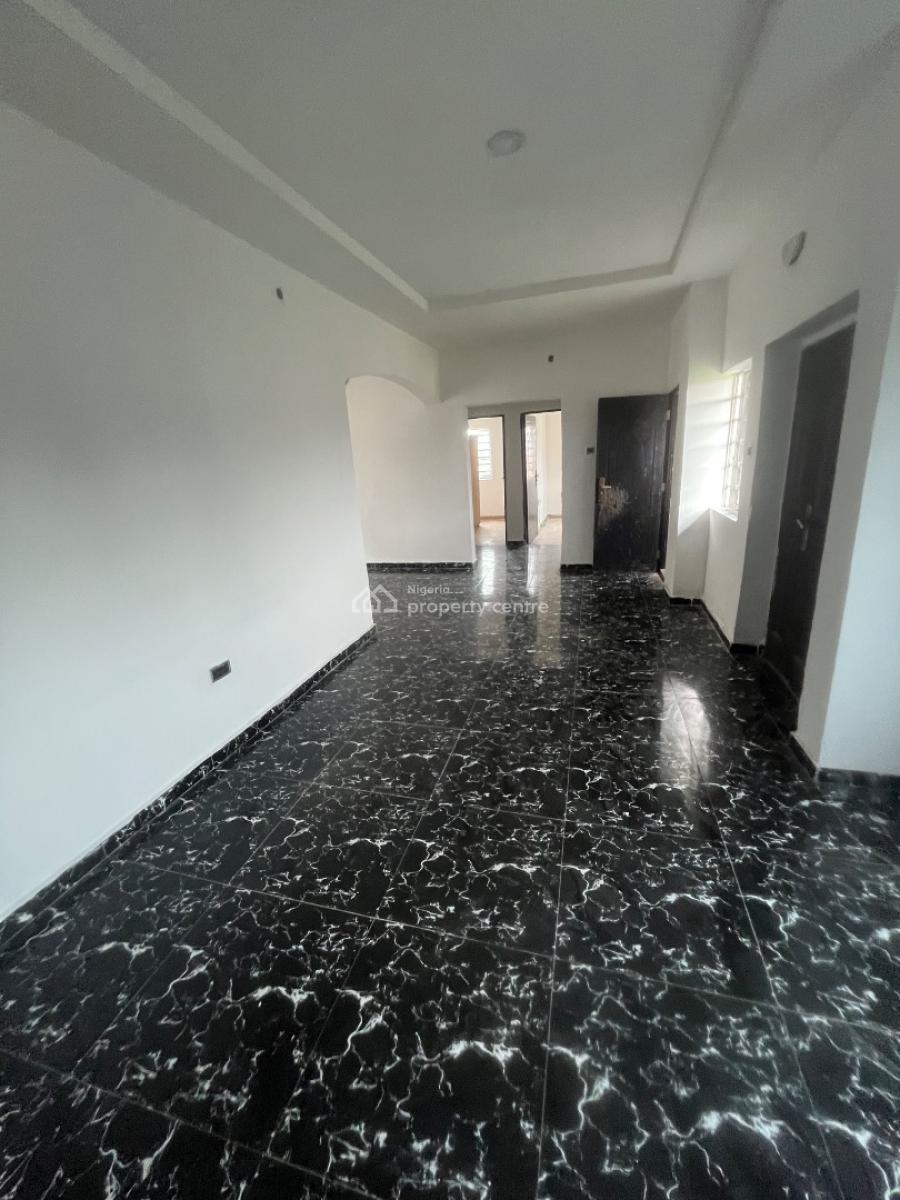 Luxury Beautiful 2bedroom Flat Upper Floor, Mobil Road Ilaje, Ajah, Lagos, Flat / Apartment for Rent