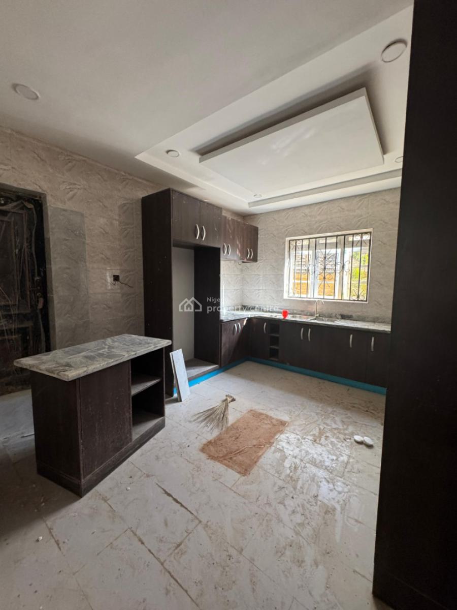 4 Bedroom Semi Detached Duplex with Bw, Guzape, Guzape District, Abuja, Semi-detached Duplex for Rent