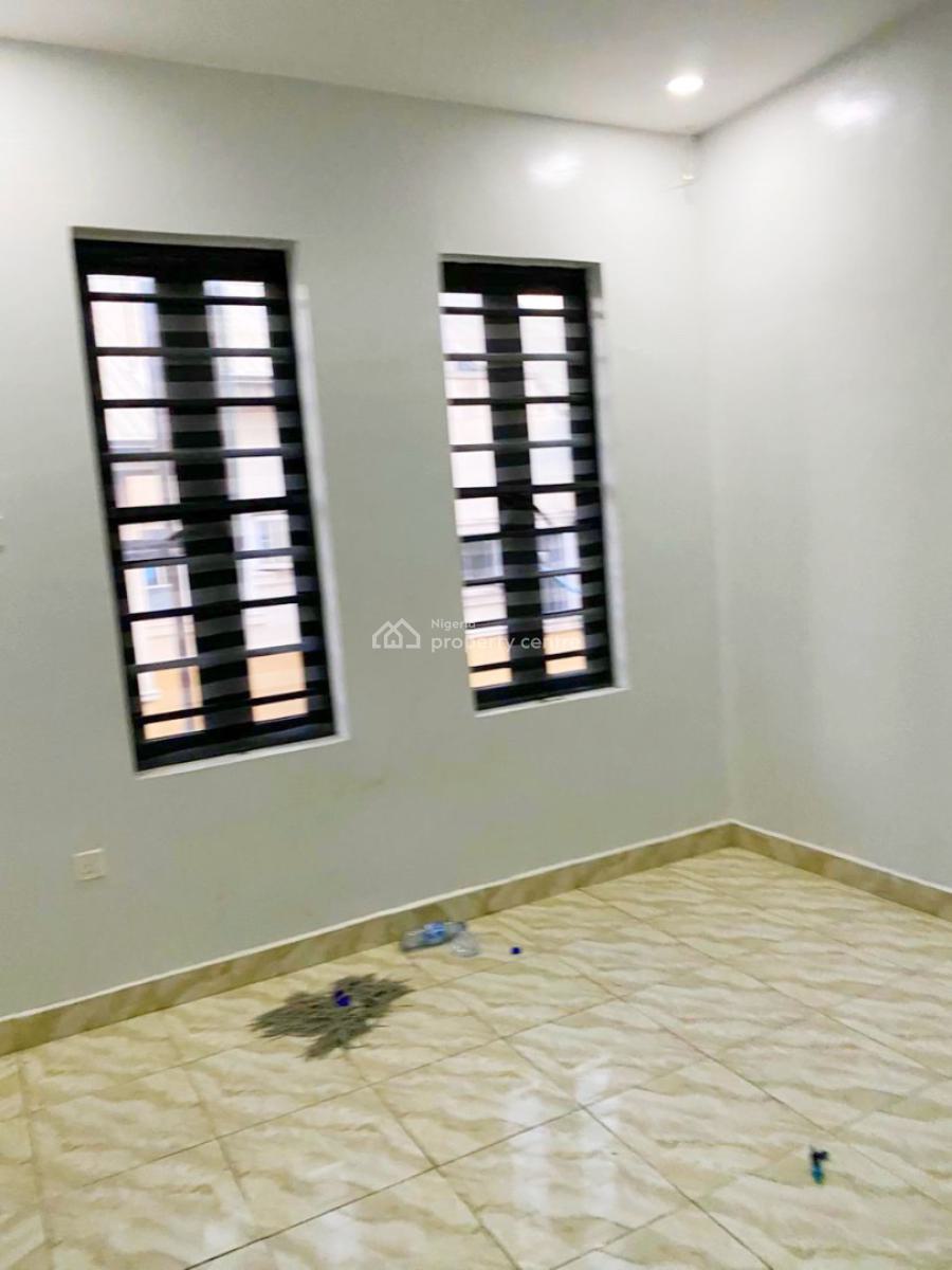 Luxury 4 Bedroom Semi Detached Duplex with Bq, Gra Phase 1, Magodo, Lagos, Semi-detached Duplex for Rent