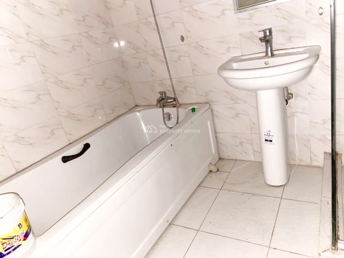 Luxury 4 Bedroom Semi Detached Duplex with Bq, Gra Phase 1, Magodo, Lagos, Semi-detached Duplex for Rent