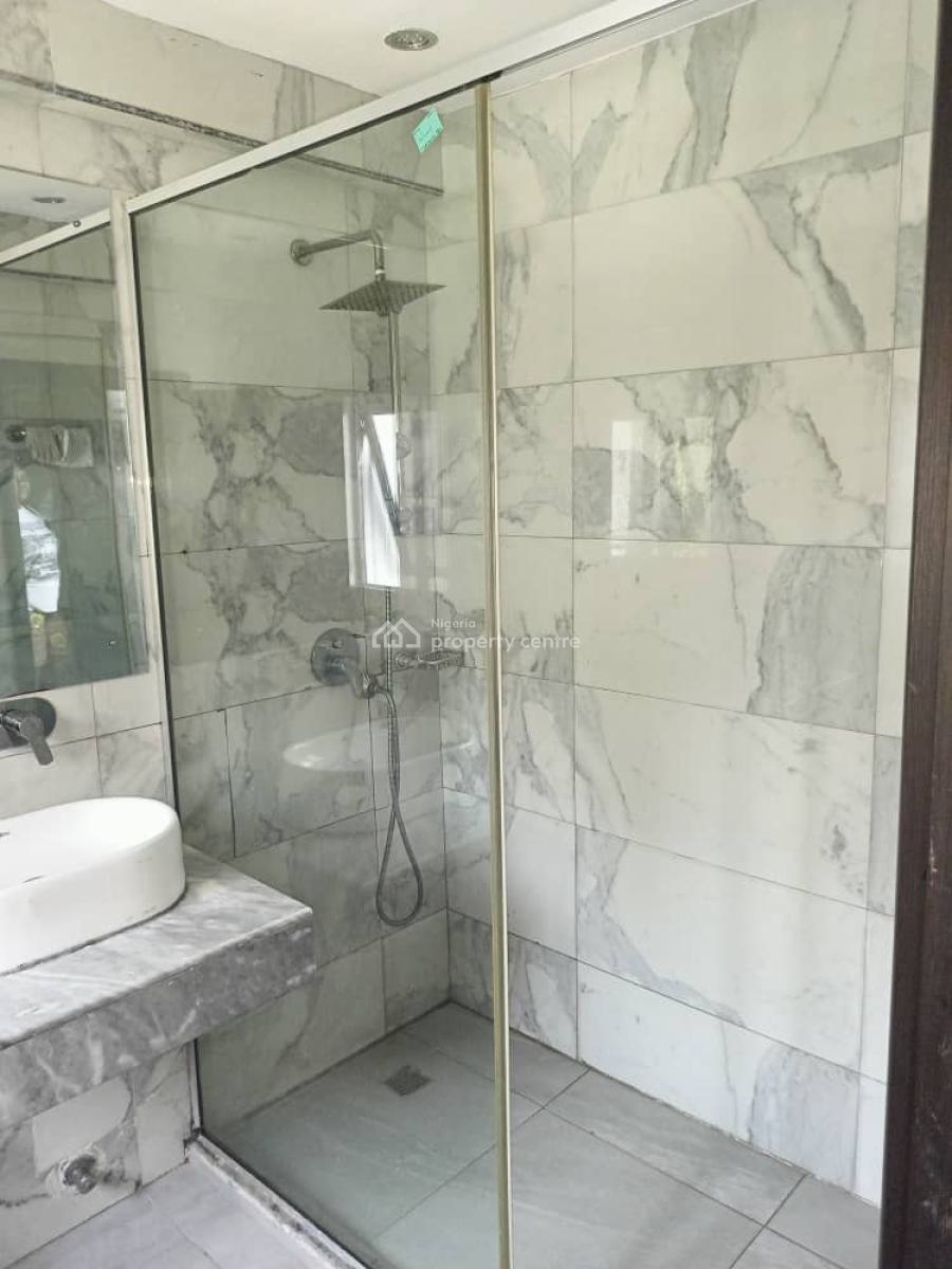 Spacious 3-bedroom Flat with Pool, Gym and Bq, Old Ikoyi, Ikoyi, Lagos, Flat / Apartment for Rent