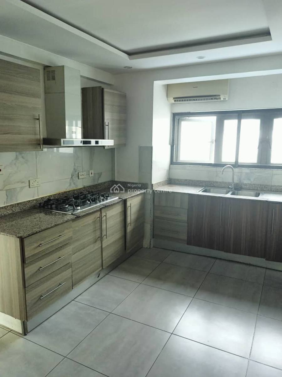 Spacious 3-bedroom Flat with Pool, Gym and Bq, Old Ikoyi, Ikoyi, Lagos, Flat / Apartment for Rent