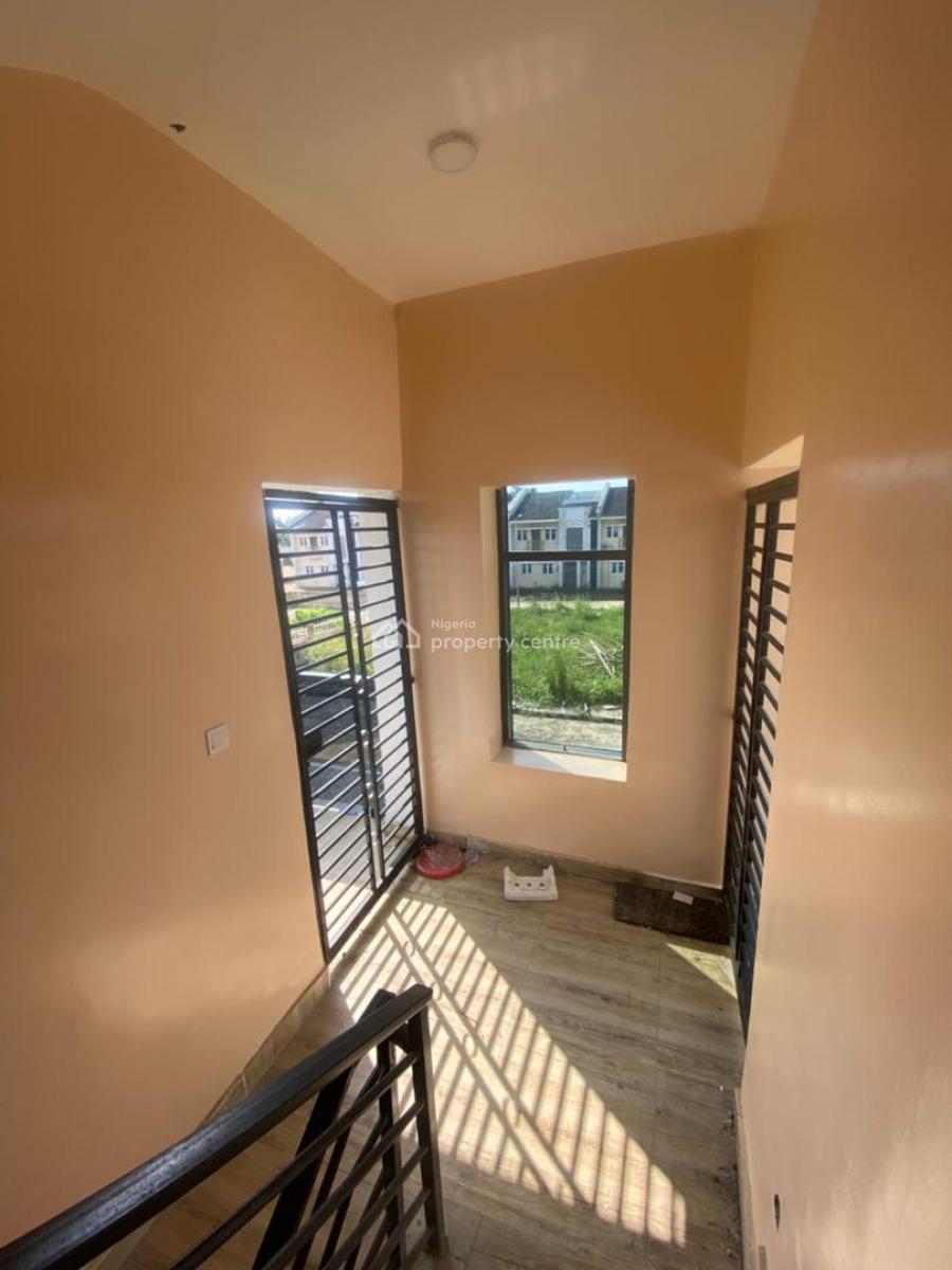 Spacious Brand New Executive, Sangotedo, Ajah, Lagos, Flat / Apartment for Rent