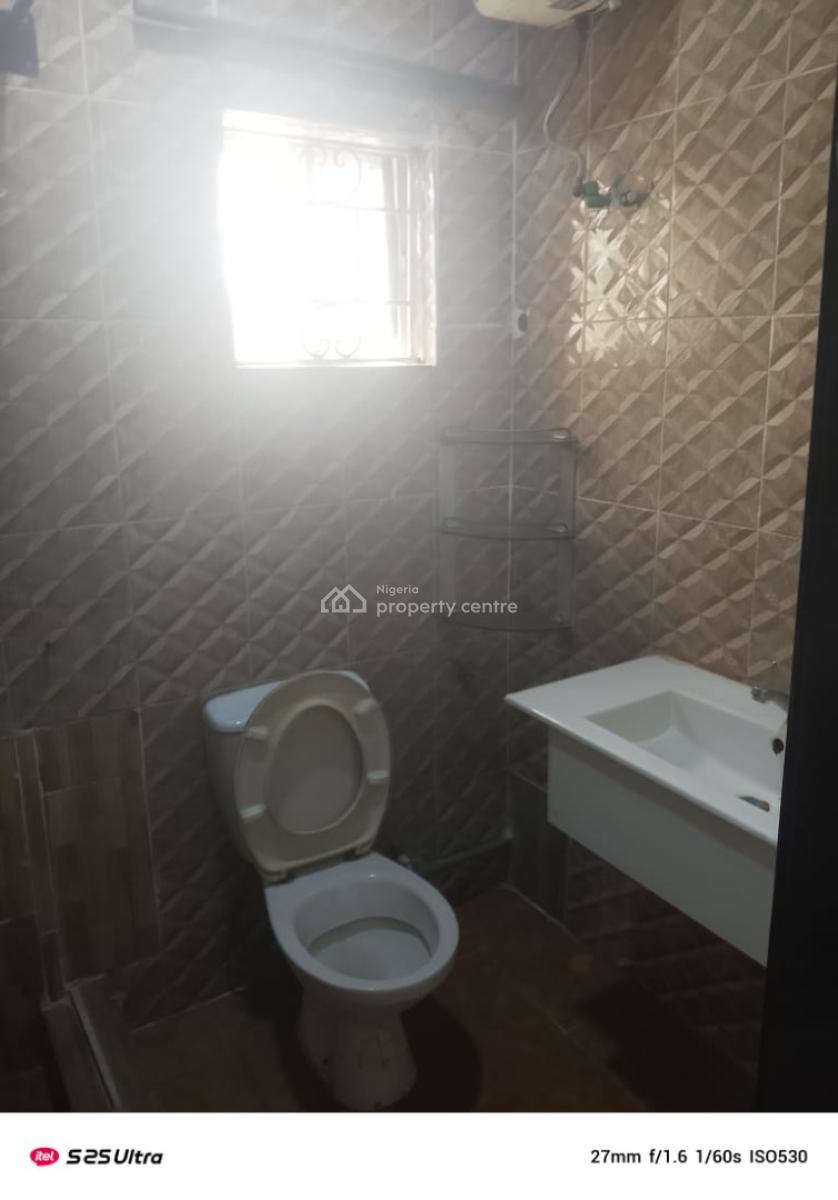 2 Bedroom Flat Upstairs, Chevron Alternative Route, Lekki, Lagos, Flat / Apartment for Rent