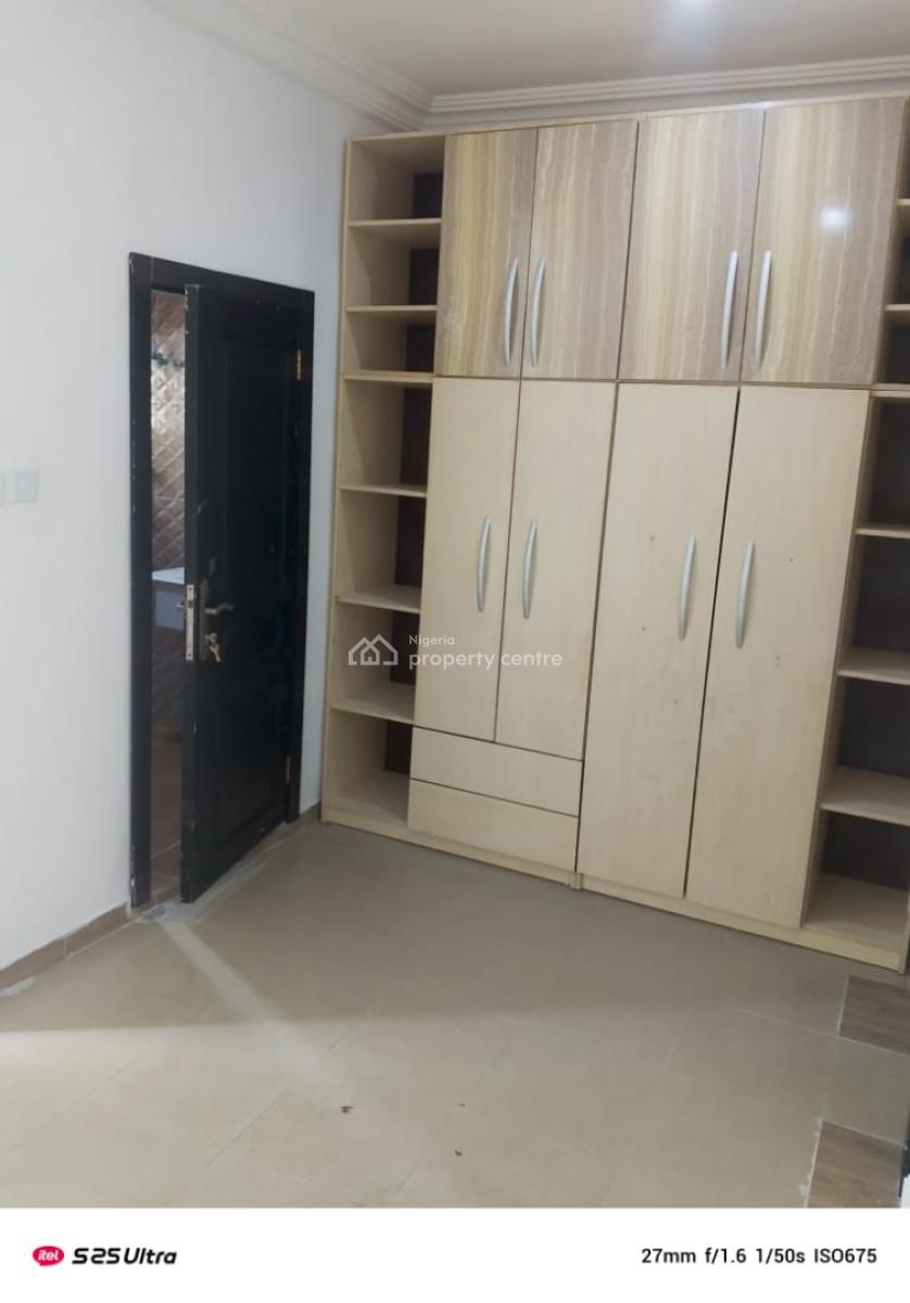2 Bedroom Flat Upstairs, Chevron Alternative Route, Lekki, Lagos, Flat / Apartment for Rent