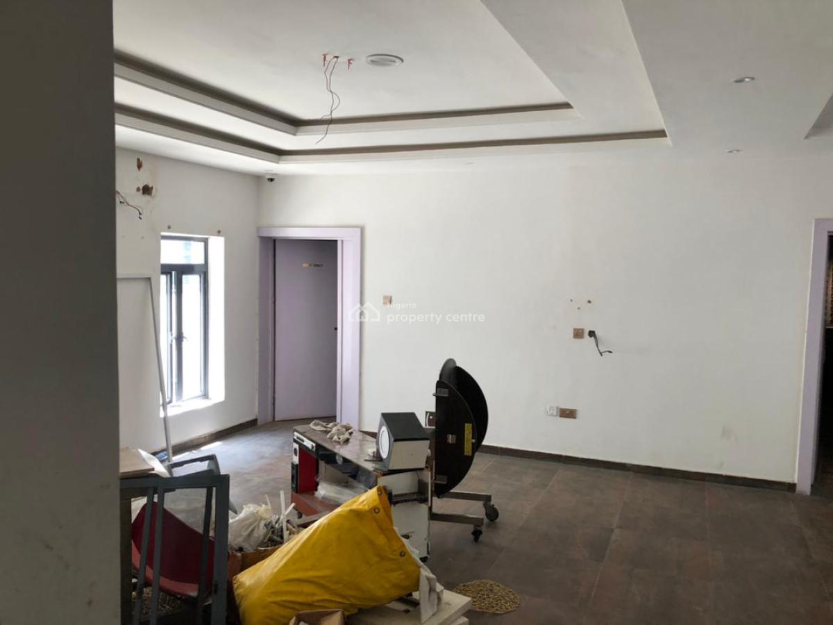 a 4 Storey Commercial Building, Lekki Right, Lekki Phase 1, Lekki, Lagos, Hotel / Guest House for Sale