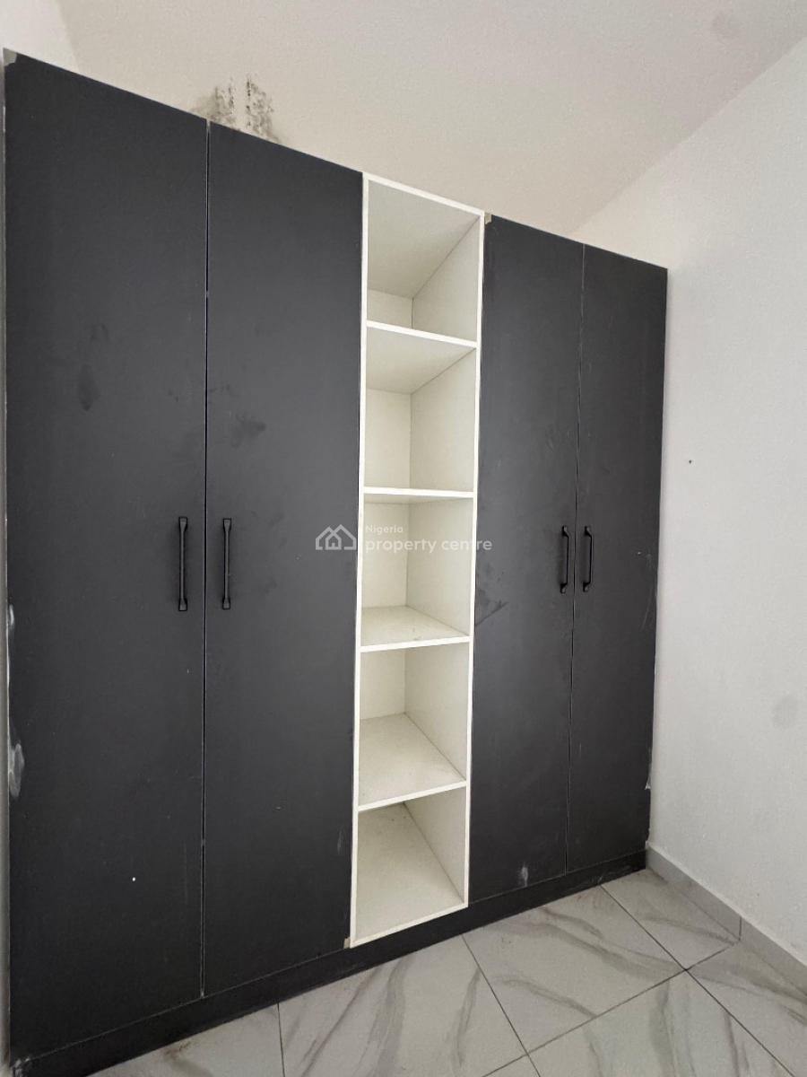 4  Bed Semi-detached Duplex in a Well Secured Location, Ikota, Lekki, Lagos, Semi-detached Duplex for Sale