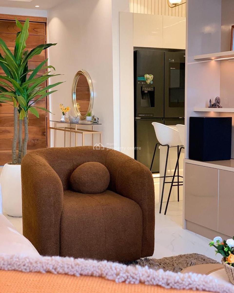 Fully Furnished 2 Bedroom Flat Upstairs, Platinum Way Ikate, Lekki, Lagos, Flat / Apartment for Rent