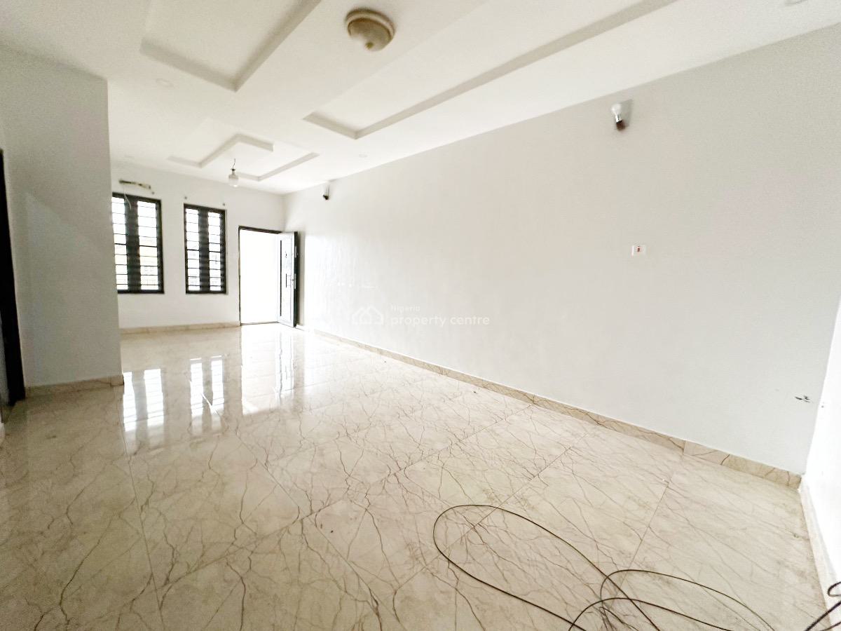 a Well Maintained Spacious 4 Semi Detached Duplex with Bq, Gra Phase 1, Magodo, Lagos, Semi-detached Duplex for Sale