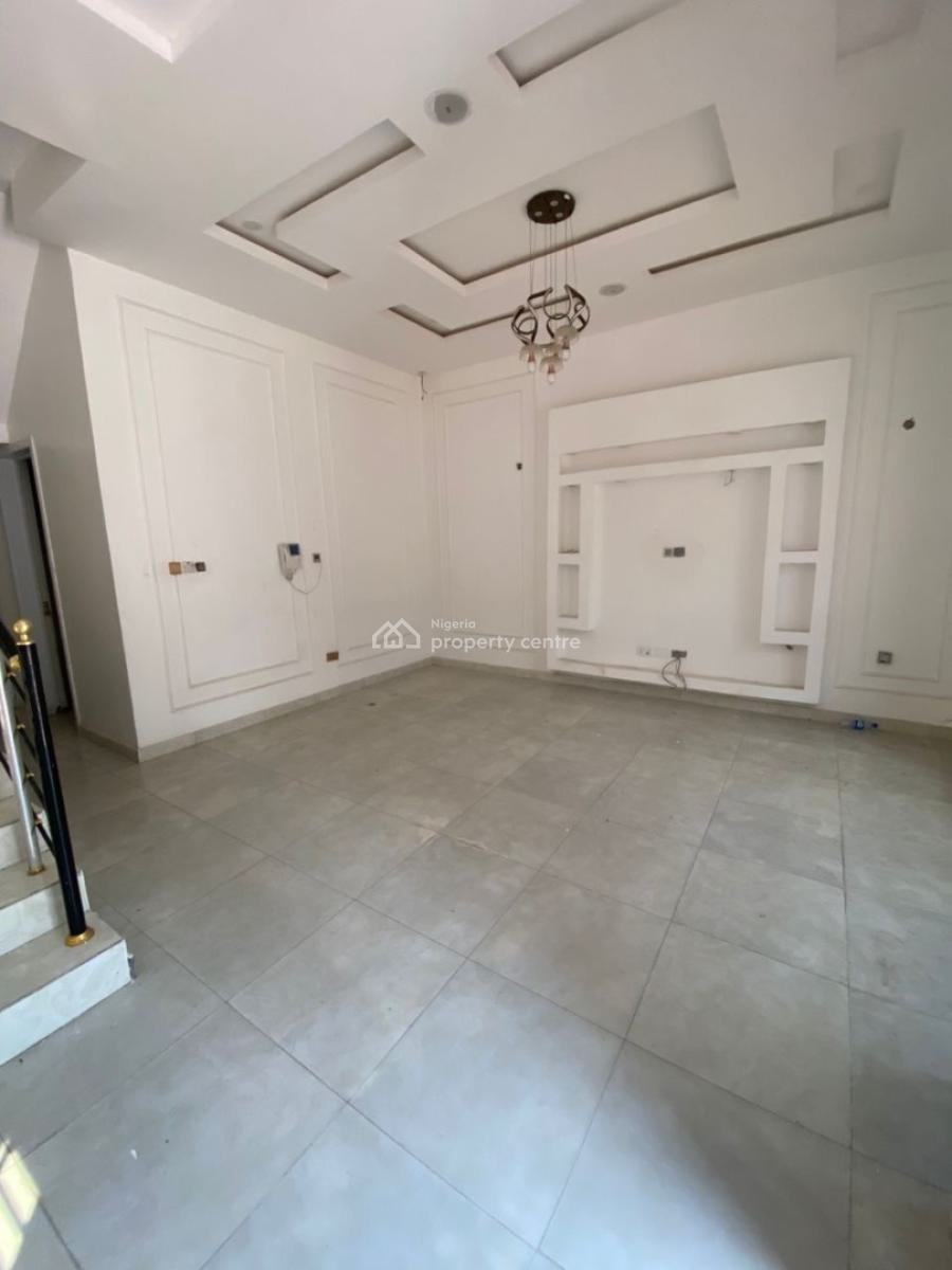 4 Bedrooms Semi Detached Duplex with Bq, Ikota Lekki, Ikota, Lekki, Lagos, Semi-detached Duplex for Rent