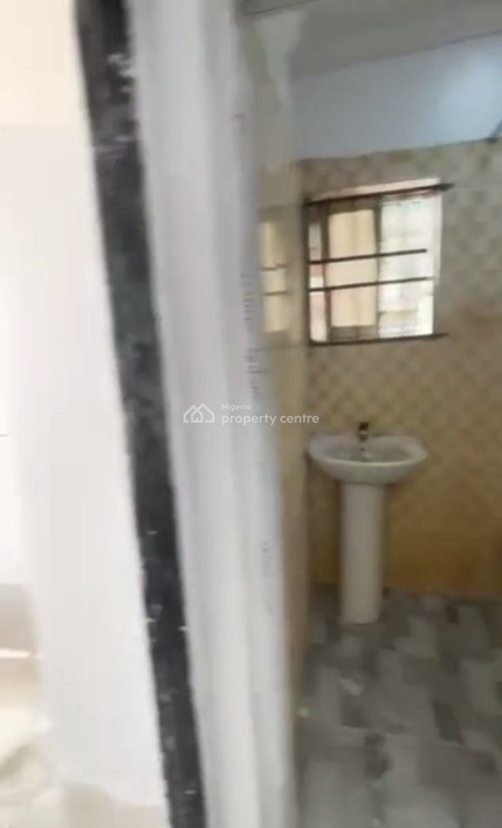 4 Unit of Mini Flat Upstairs, Akoka, Yaba, Lagos, Mini Flat (room and Parlour) for Rent