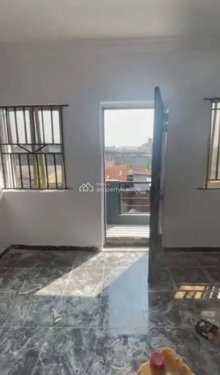 4 Unit of Mini Flat Upstairs, Akoka, Yaba, Lagos, Mini Flat (room and Parlour) for Rent