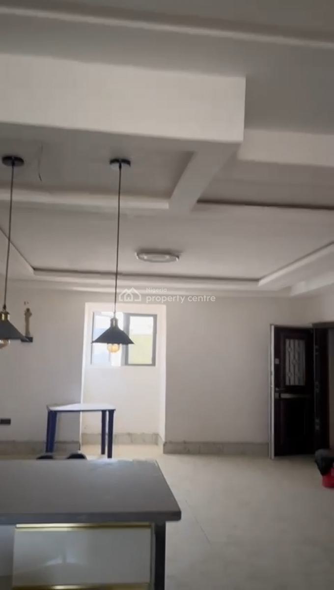 Standard 3 Bedroom Penthouse, Guzape District, Abuja, Flat / Apartment for Sale