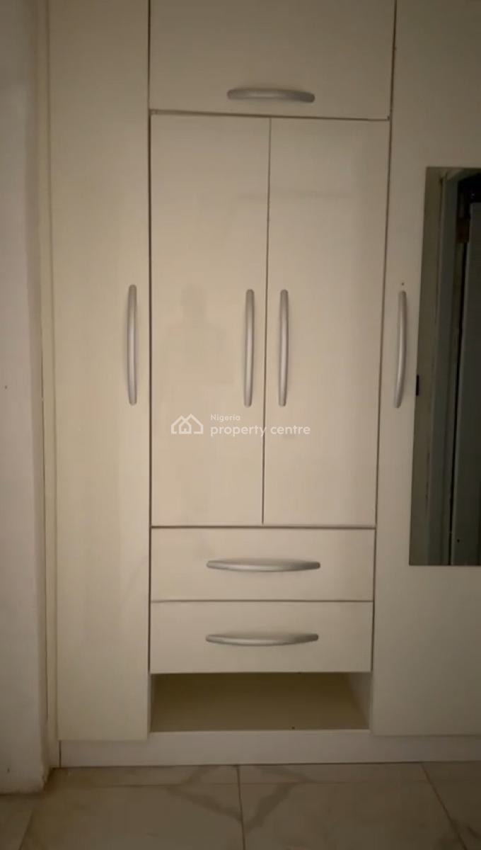 Standard 3 Bedroom Penthouse, Guzape District, Abuja, Flat / Apartment for Sale