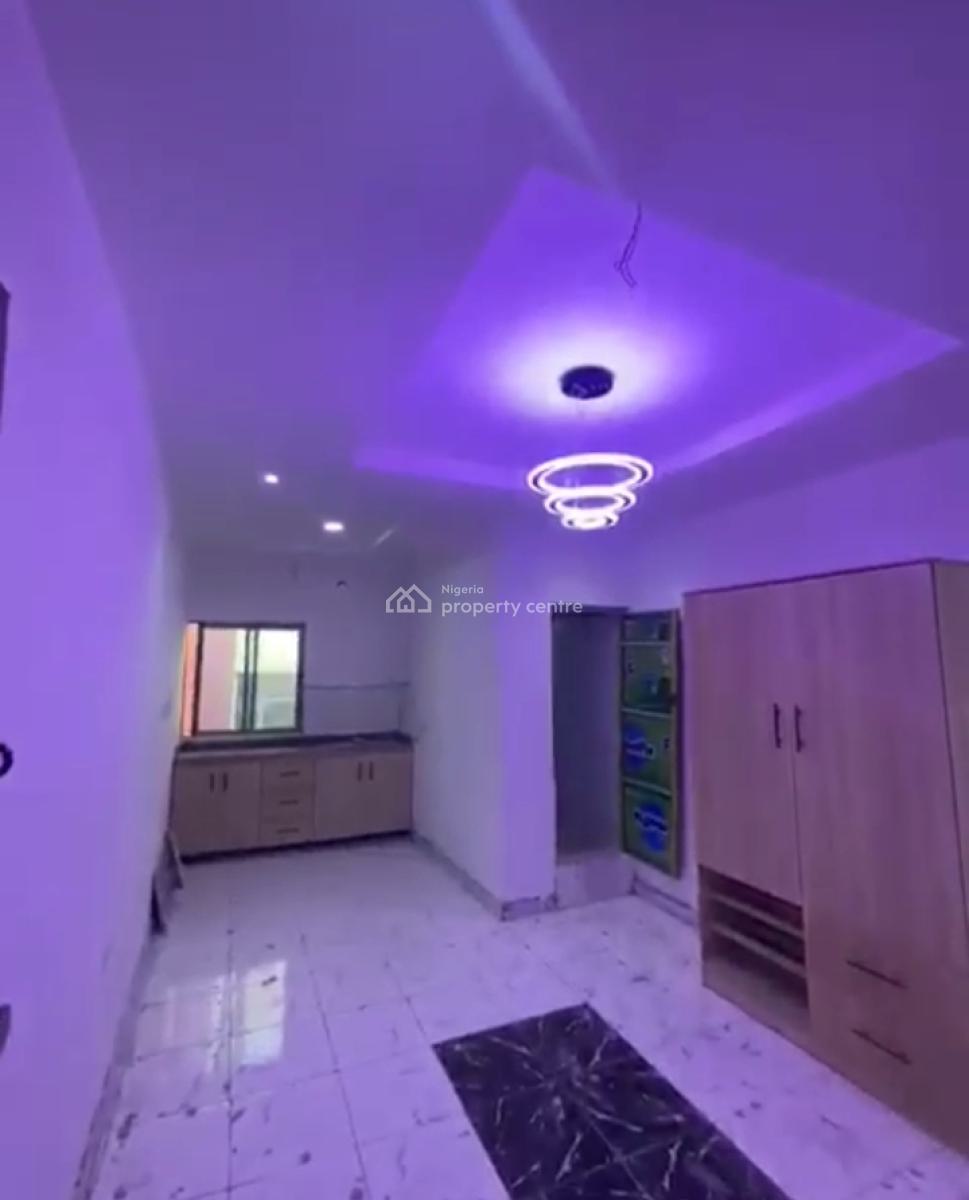 a Decent Spacious Self Contain, Bajulaiye, Shomolu, Lagos, Self Contain (single Rooms) for Rent