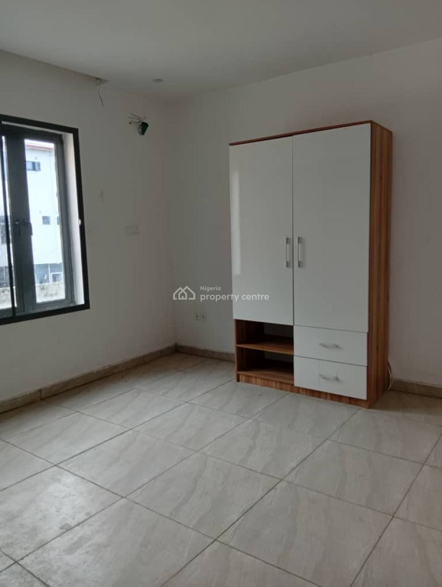 2 Bedroom Apartment, Lekki Phase 1, Lekki, Lagos, Flat / Apartment for Sale