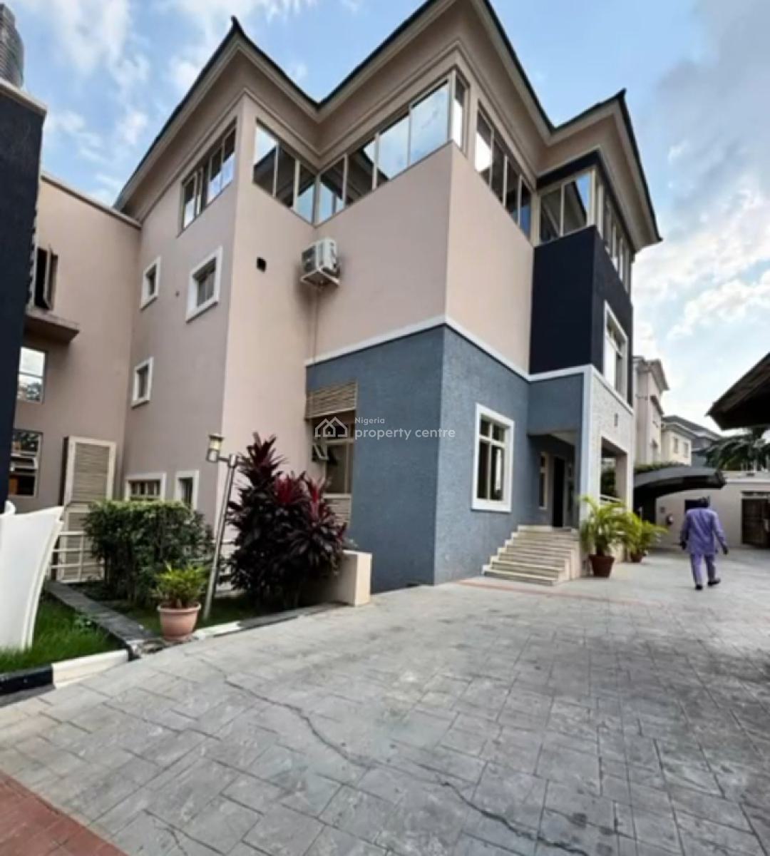 14 Rooms Executive Fully Serviced and Furnished Hotel, Wuse 2, Abuja, Hotel / Guest House for Sale