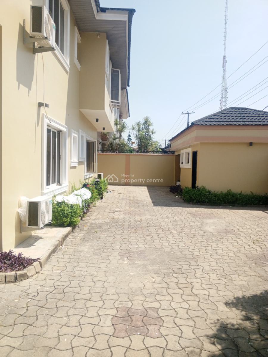 Luxury 5 Bedroom Semi Detached House with Bq, Off Admiralty Way, Lekki Phase 1, Lekki, Lagos, Semi-detached Duplex for Rent