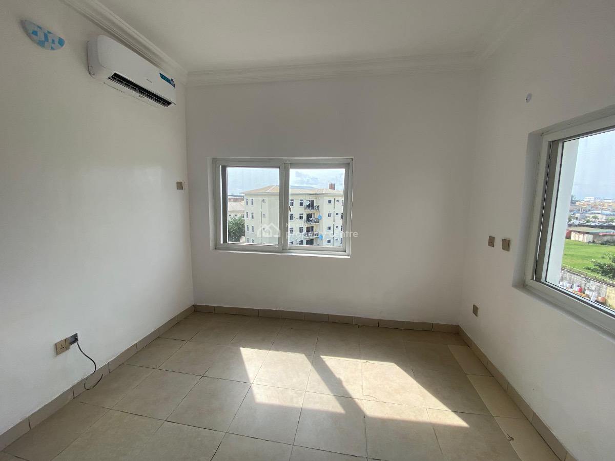 Serviced 3-bedroom Flat (2nd Floor, No Bq), Prime Water Estate, Ikate, Lekki, Lagos, Flat / Apartment for Rent