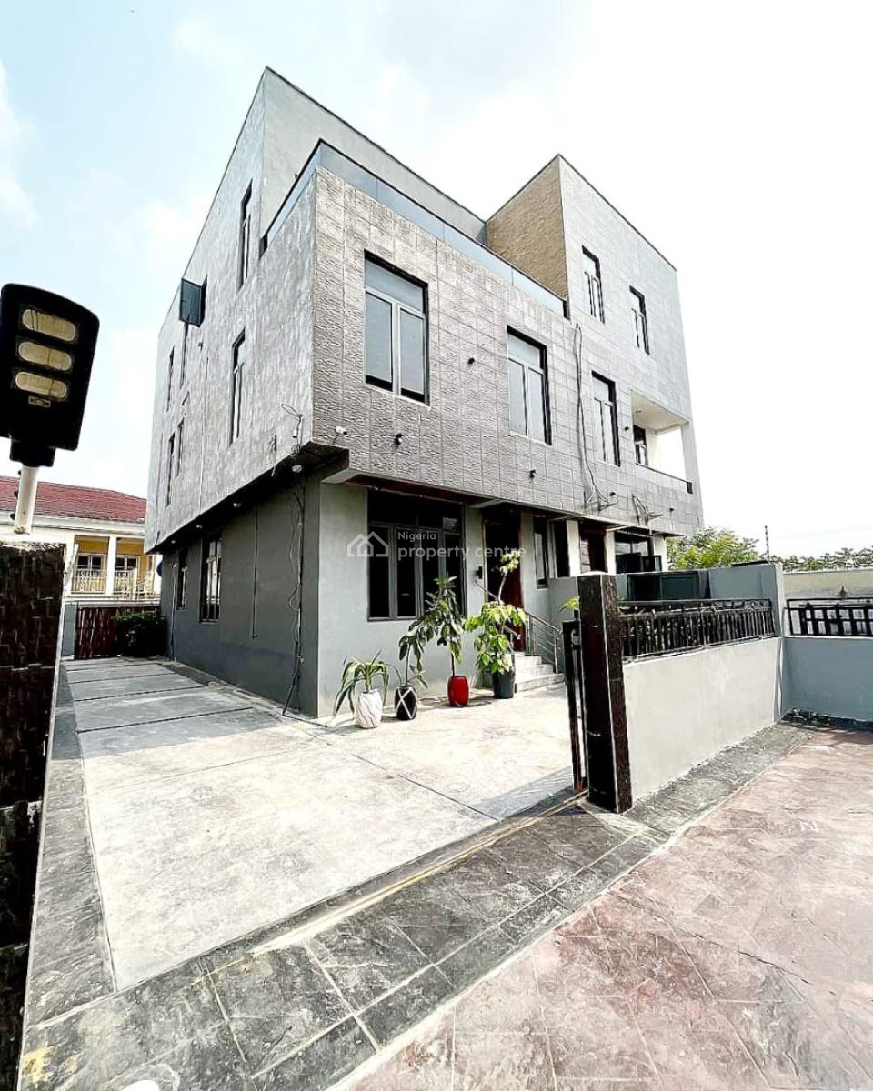 Well Maintained 4 Bedrooms Semi-detached Duplex, Lekki Phase 1, Lekki, Lagos, Semi-detached Duplex for Sale