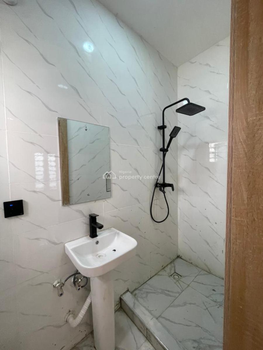 Brand New 4 Bedroom Flat, Peninsula Garden Estate Back of Blenco, Sangotedo, Ajah, Lagos, Flat / Apartment for Rent