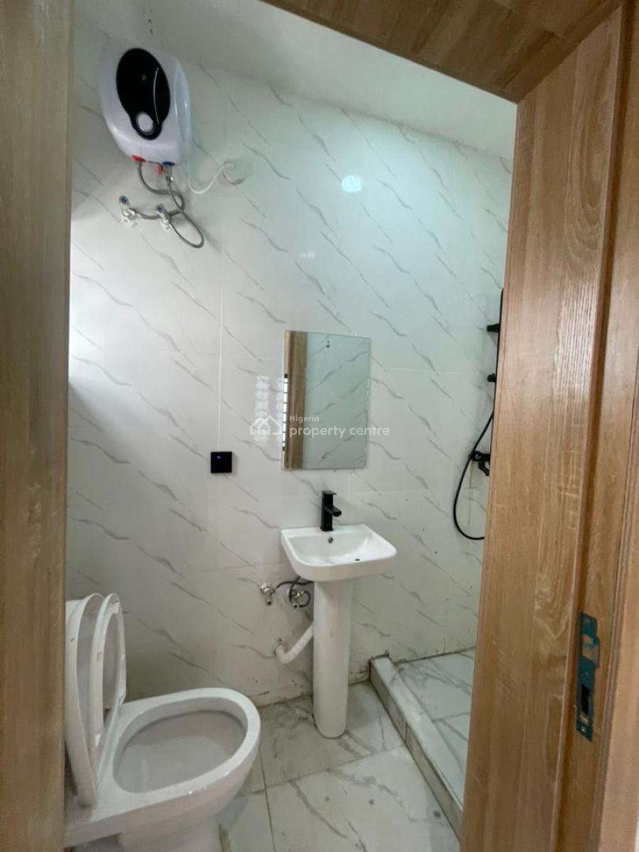 Brand New 4 Bedroom Flat, Peninsula Garden Estate Back of Blenco, Sangotedo, Ajah, Lagos, Flat / Apartment for Rent