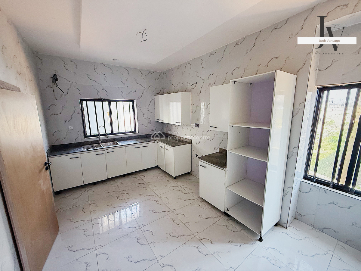 Elegant 2-bedroom Luxury Apartment, Lekki Phase 1, Lekki, Lagos, Flat / Apartment for Sale