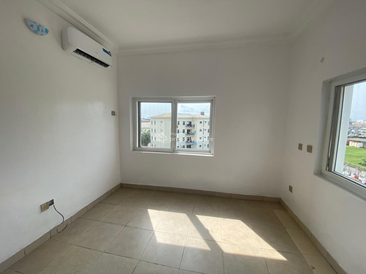 Fully Serviced Newly Renovated 3 Bedroom Apartment, Prime Water 1, Lekki Phase 1, Lekki, Lagos, Flat / Apartment for Rent