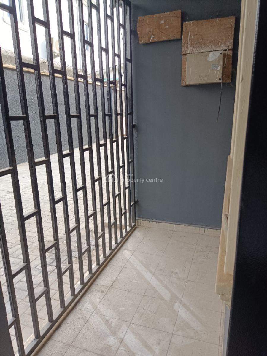 3 Bedroom, Fagba, Agege, Lagos, Flat / Apartment for Rent