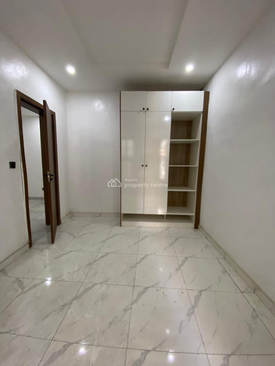 Stunning 4 Bedroom Terrace Duplex with a Gym and Pool, Chevron, Lekki, Lagos, Terraced Duplex for Sale